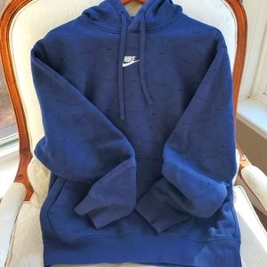 Nike Pullover Hoodie - Size M